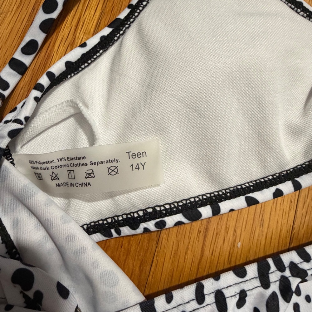 Bathing Suits Top Mix - Picture 4 of 7